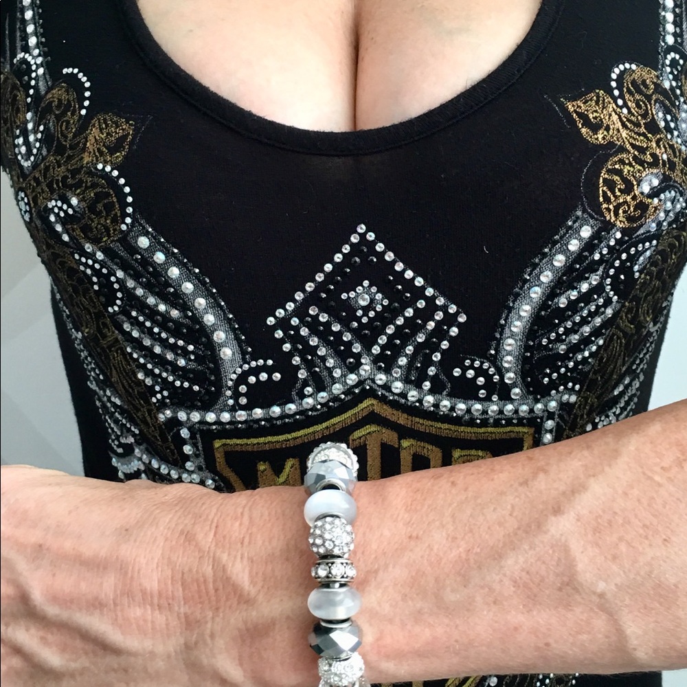 EXCLUSIVE WOMEN’S SILVER GLASS BEADS BRACELET